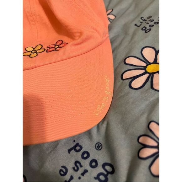 Life is Good Pink Daisy Hat with Blue Life is Good Neck Gaitor - Picture 3 of 8